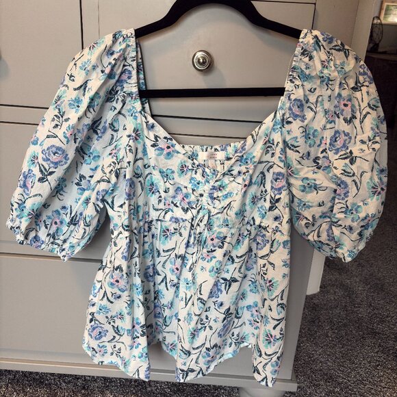 Flowy Floral Shirt for Summer - Picture 1 of 1